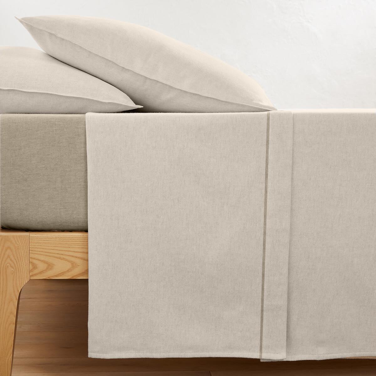 Flannel bedding set