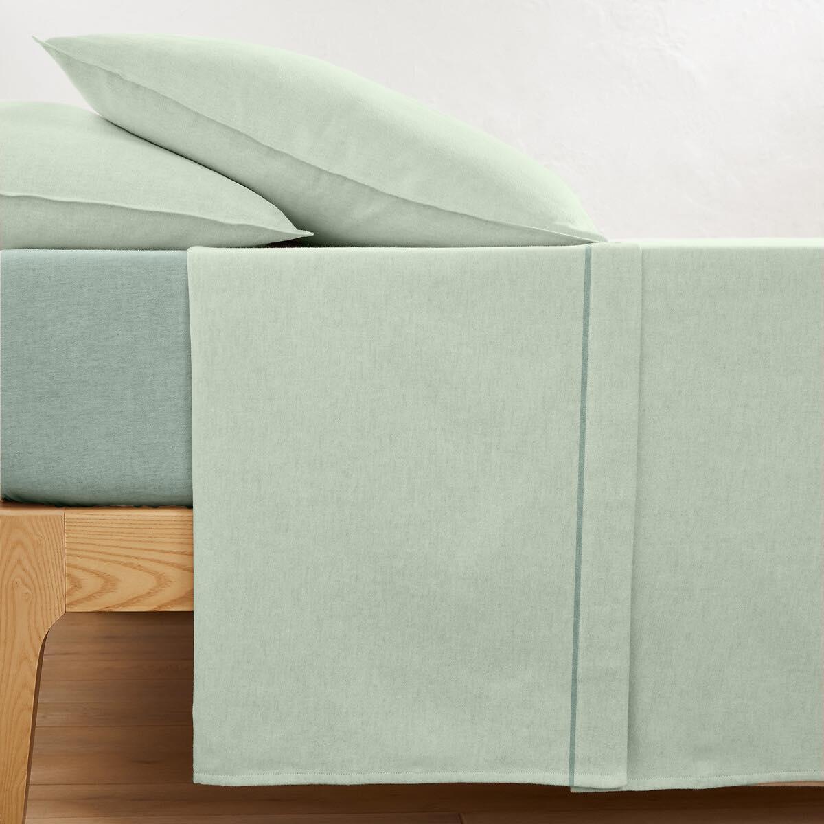 Flannel bedding set