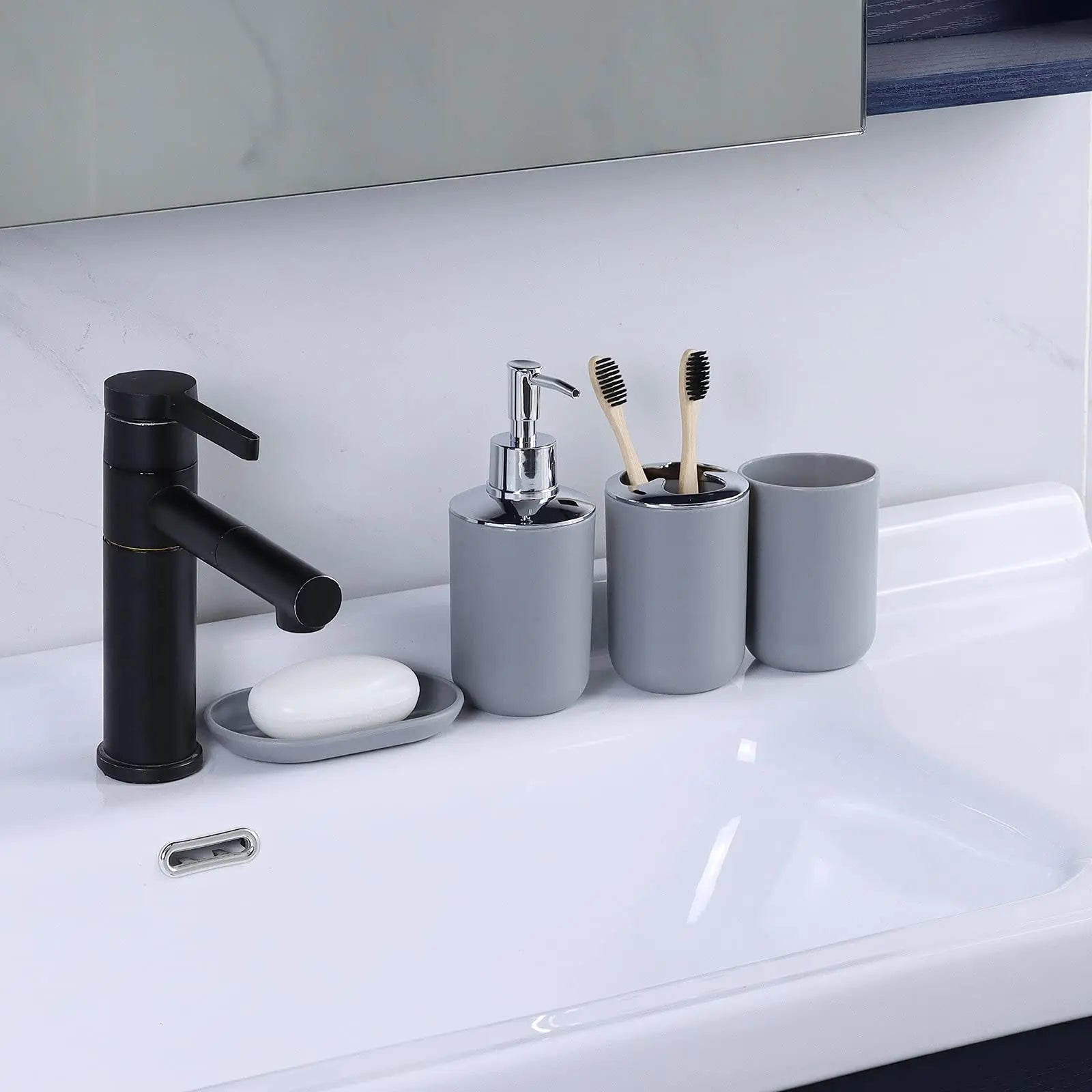 Conjunto de Acessórios de Casa de Banho – Design Moderno e Funcional