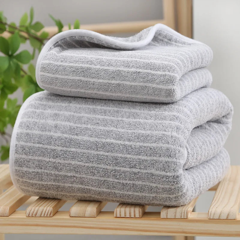 Conjunto de Toalhas em Poliéster – Suaves e Absorventes