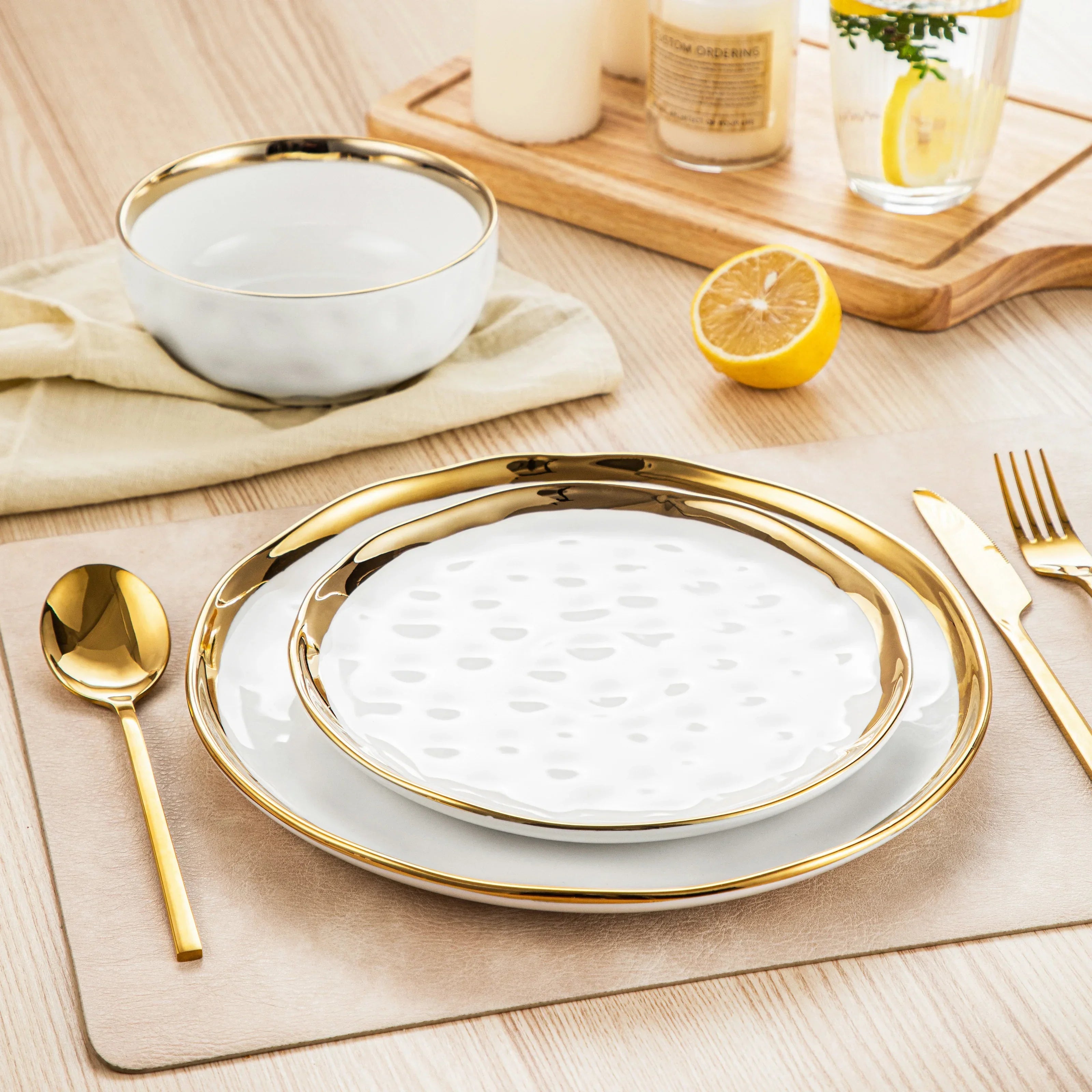Porcelain plate and bowl set