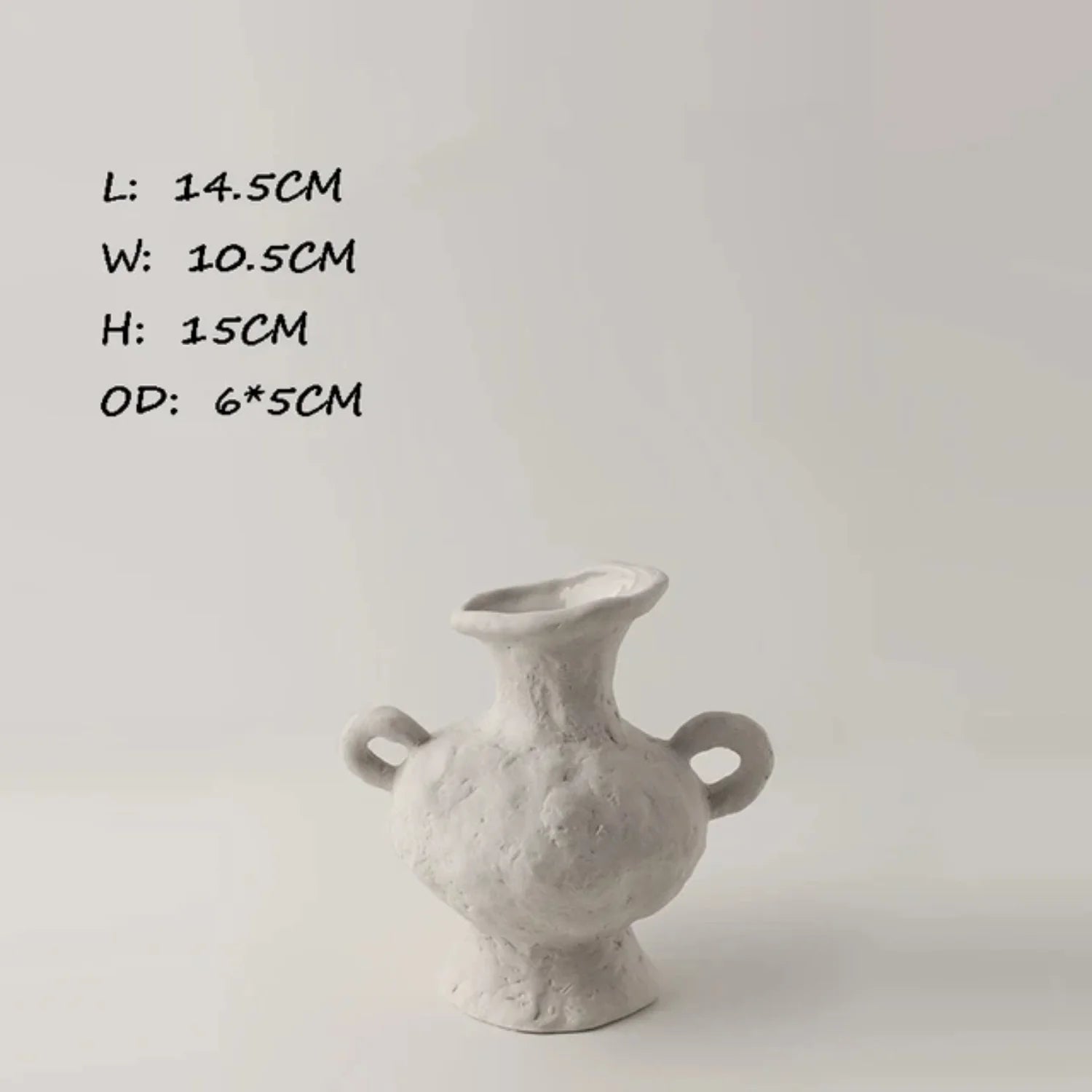 Vaso branco em cerâmica de estilo escandinavo