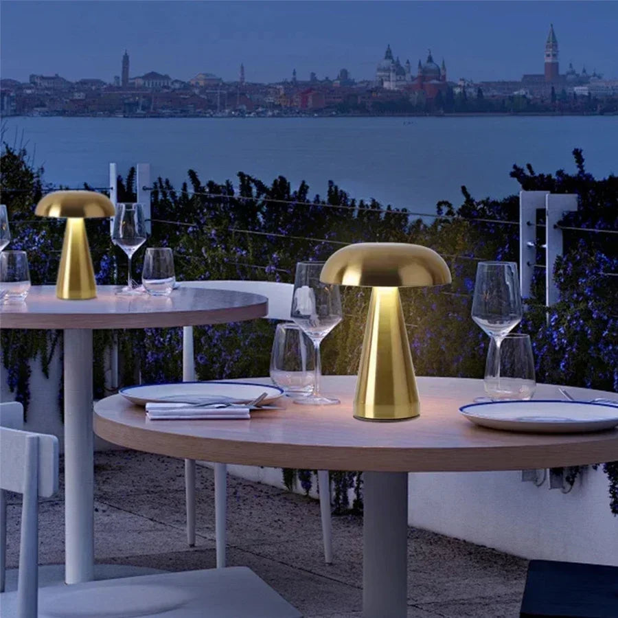 Candeeiro de Mesa LED Cogumelo – Recarregável, 3 Cores de Luz, Regulável por Toque