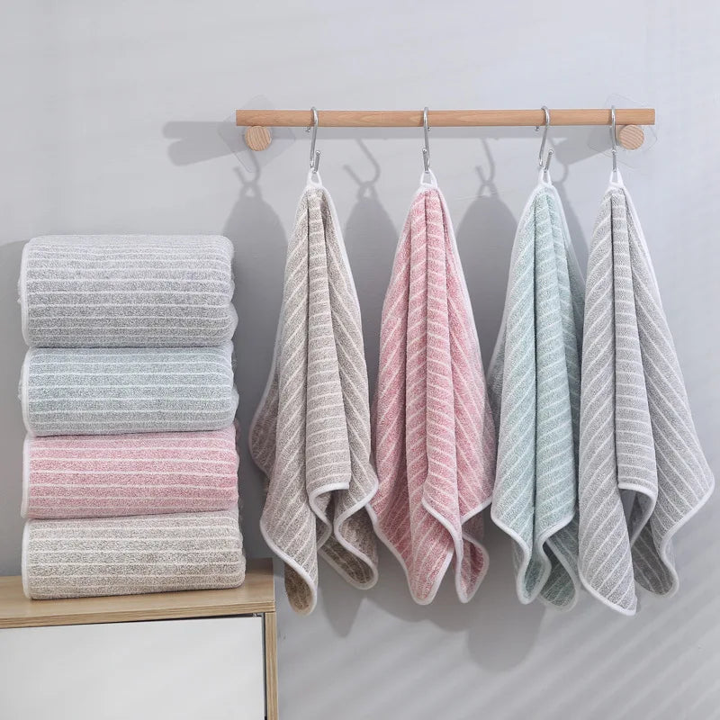 Conjunto de Toalhas em Poliéster – Suaves e Absorventes