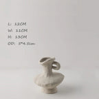 Vaso branco em cerâmica de estilo escandinavo